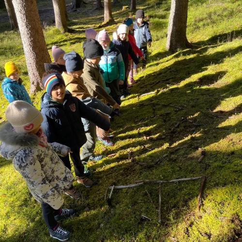 Schreiben mit Naturmaterialien